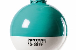 img-max-y1000-07474_pantone_ball